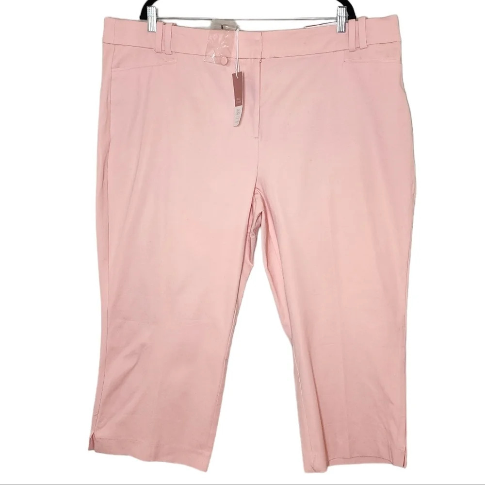 NWT Lane Bryant Pink The Allie skinny crop. Smart Stretch.  Women's plus size 26
